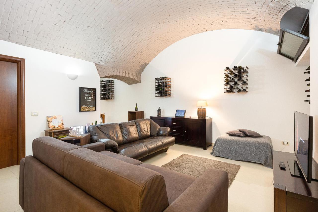 La Cantinetta Di Milano - The Wine Cave In Milan, Huge 110Sqm Apartment Next To Central Station Milão Exterior foto