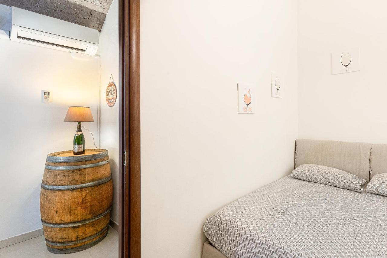La Cantinetta Di Milano - The Wine Cave In Milan, Huge 110Sqm Apartment Next To Central Station Milão Exterior foto