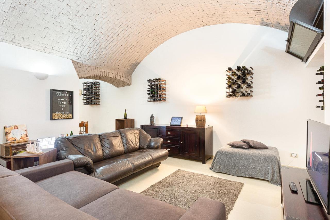 La Cantinetta Di Milano - The Wine Cave In Milan, Huge 110Sqm Apartment Next To Central Station Milão Exterior foto