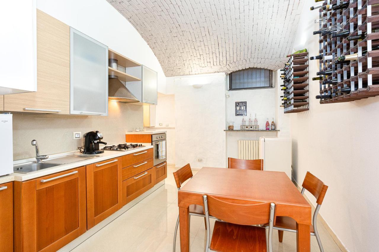 La Cantinetta Di Milano - The Wine Cave In Milan, Huge 110Sqm Apartment Next To Central Station Milão Exterior foto