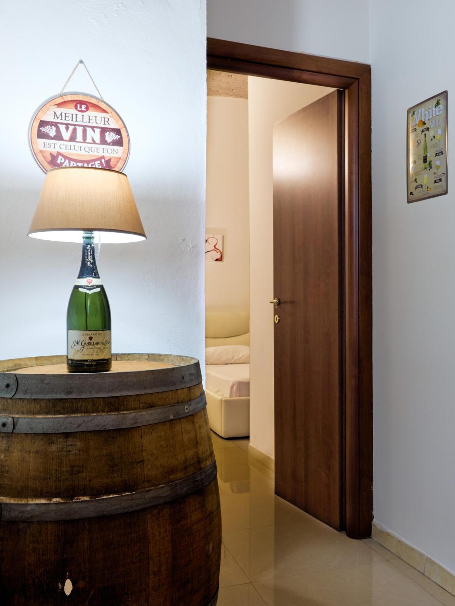 La Cantinetta Di Milano - The Wine Cave In Milan, Huge 110Sqm Apartment Next To Central Station Milão Exterior foto